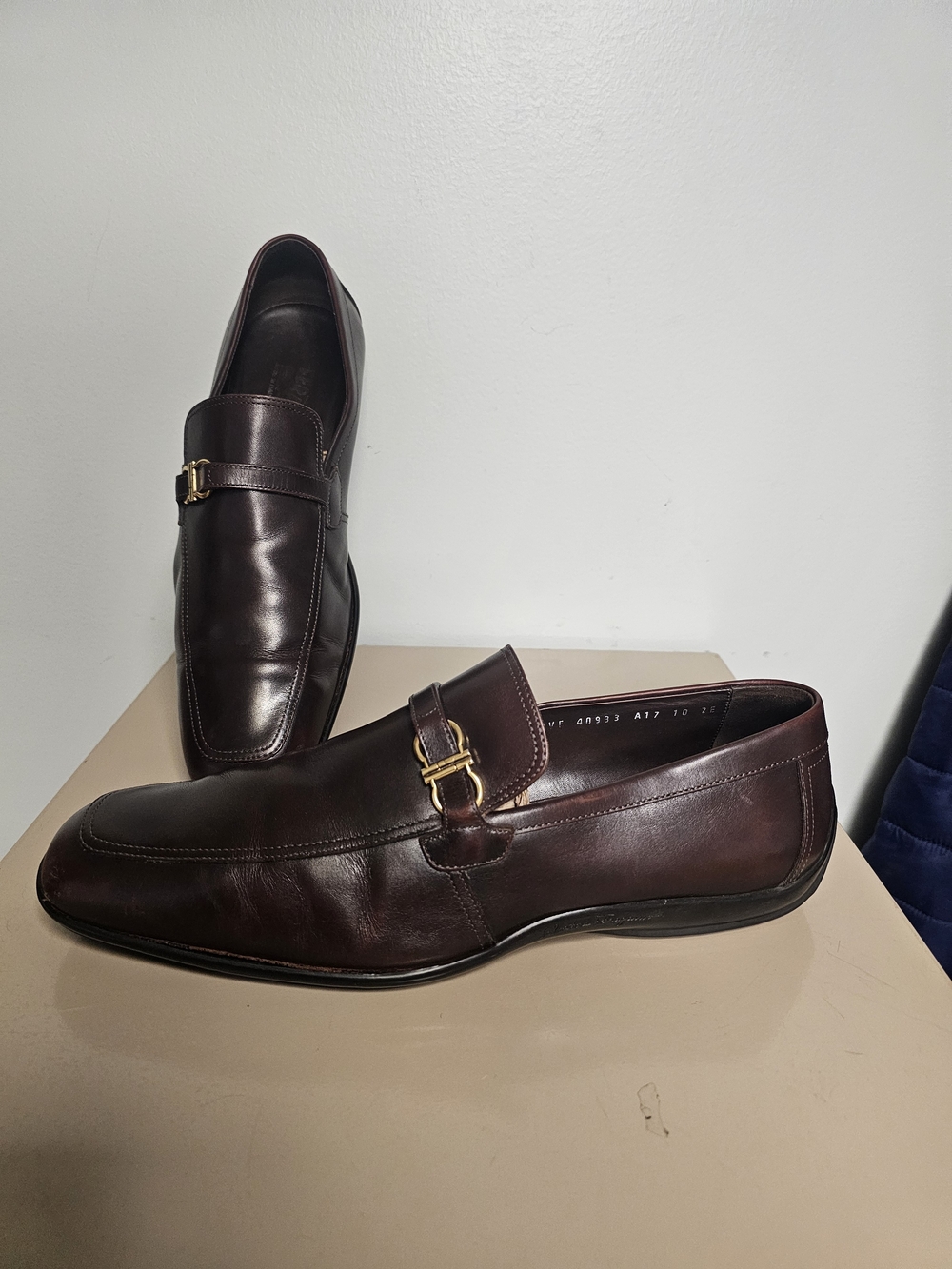 Men's Slip-On Leather Loafers in Dark Brown W/Gold Accent $900 Retail 10 (2E)